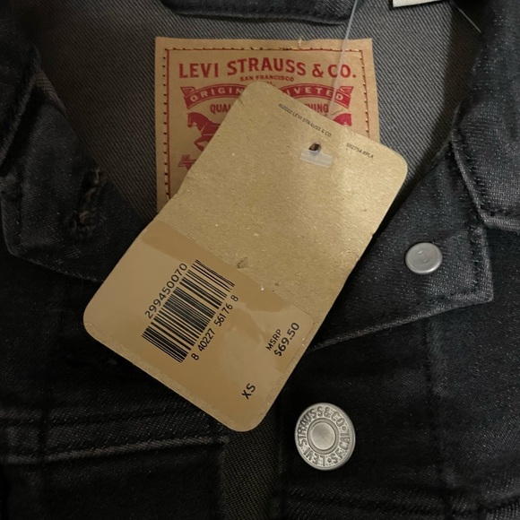 (Final Price Reduction!)NWT Levi Strauss and Co Faded Denim Jacket - Picture 3 of 7